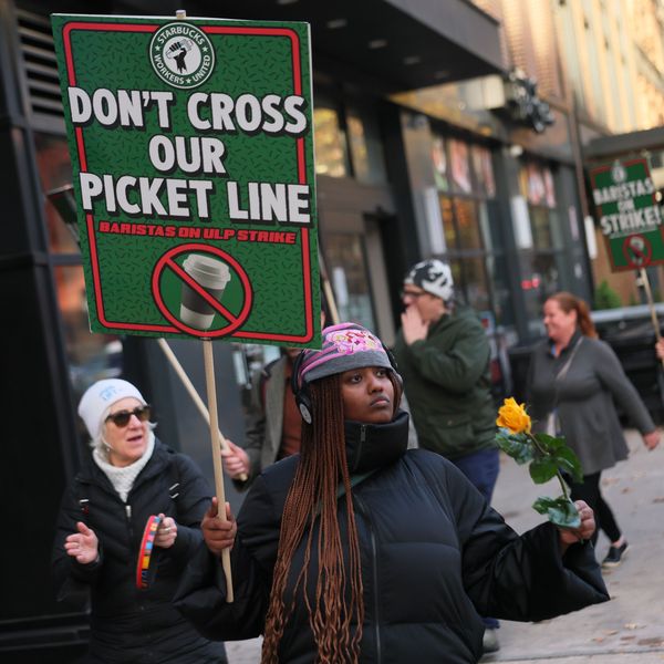 1000 Starbucks Workers Across U.S. Go On Strike