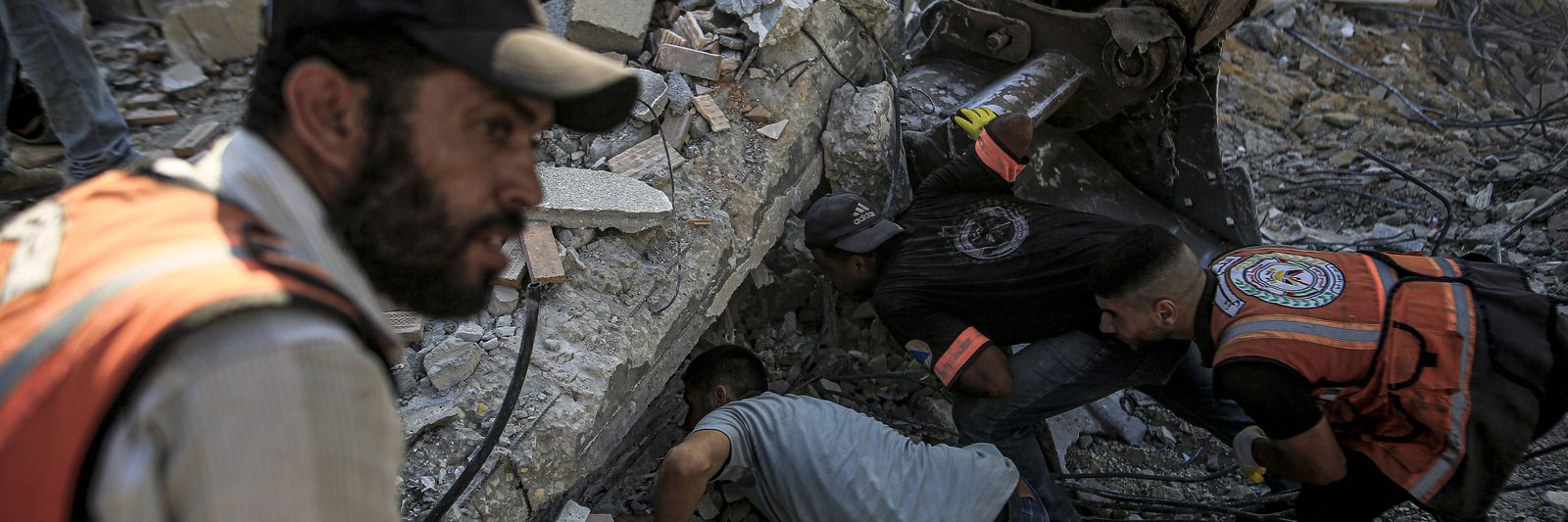11-palestinians-killed-as-damaged-six-st
