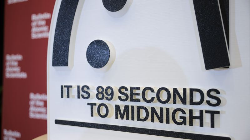 2025 Doomsday Clock close-up.