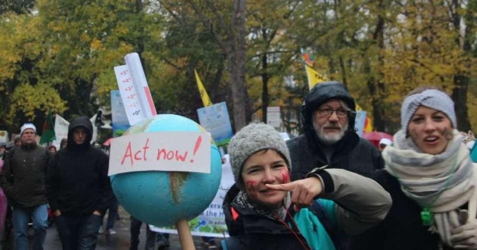 A climate March in Bonn on Saturday, November 11, 2017. (Photo: Takver/flickr/cc)