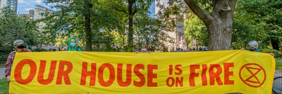 Even as Major Politicians Continue to Drag Feet, Poll Shows Majority in US Want Bold Climate Action and End of Fossil Fuels