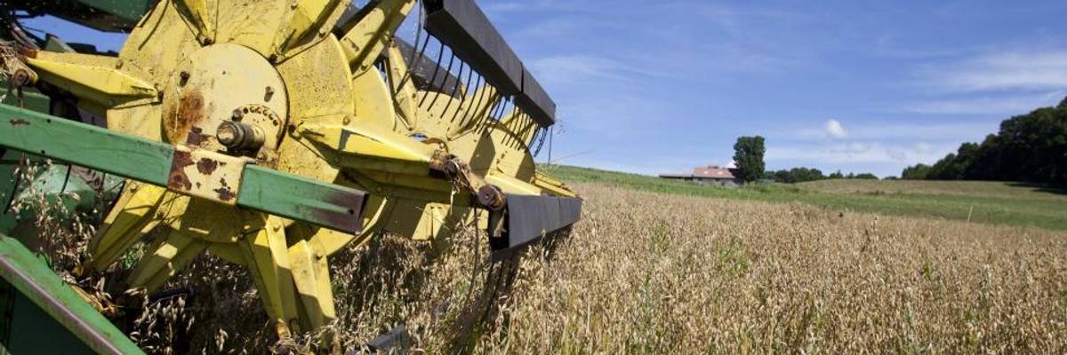 WATCH: Coalition of 10,000 Farmers and Ranchers Call On Congress to Pass Green New Deal