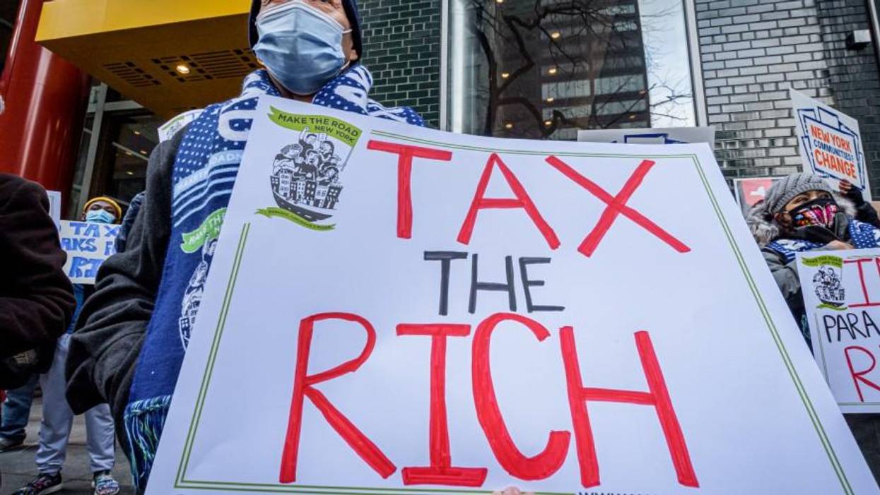 719 Billionaires Now Own Four Times More Wealth Than Poorest 165 Million Americans Combined