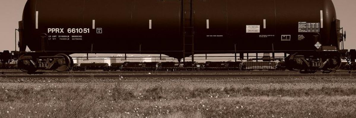 Federal Court Order: Explosive DOT-111 "Bomb Train" Oil Tank Cars Can Continue to Roll