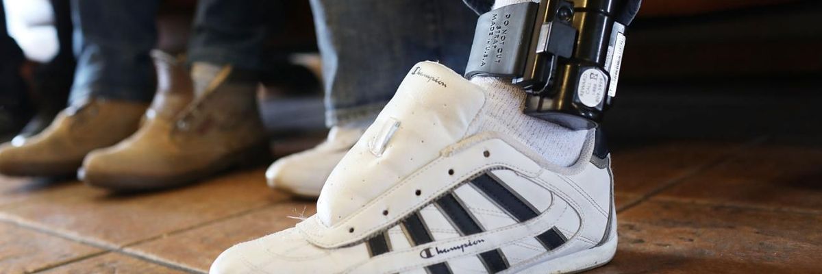 Rights Groups Call on Biden Administration to End 'Digital Prisons' for Immigrants