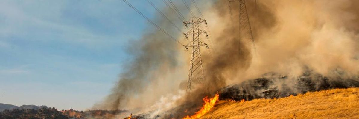 As PG&E Leaves Millions Without Power Amid Wildfires, Sanders Says Time to Think About 'Public Ownership of Major Utilities'