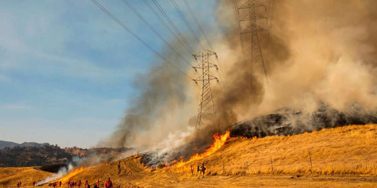 As PG&E Leaves Millions Without Power Amid Wildfires, Sanders Says Time ...