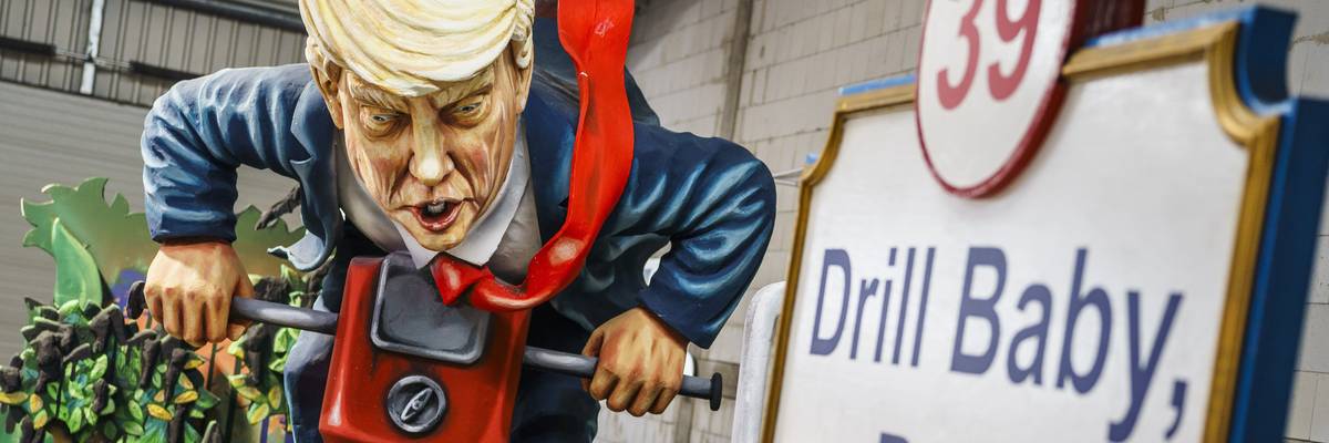 A float of Trump shown drilling.