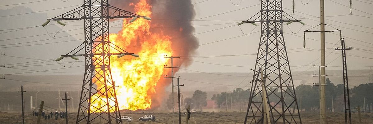 Azerbaijan's New Climate Fund, Easy on Fossil Fuel Producers, Denounced as 'Smoke Screen'