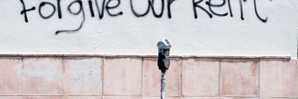 'Full-Blown Homelessness Crisis' Coming, Warns John Oliver as Eviction Tsunami Fears Grow