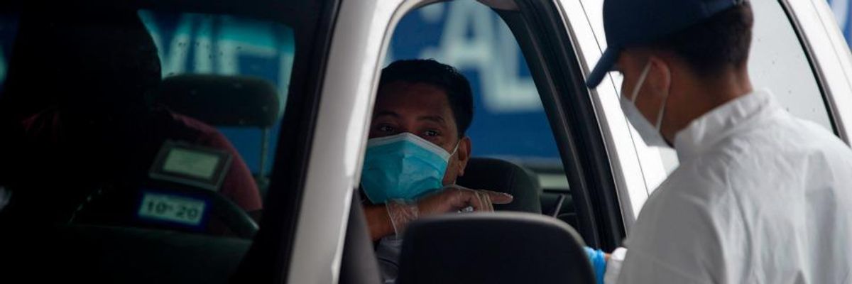 Citing 'Unconscionable and Irresponsible Omission,' ACLU Demands Equal Covid-19 Protections for Immigrants