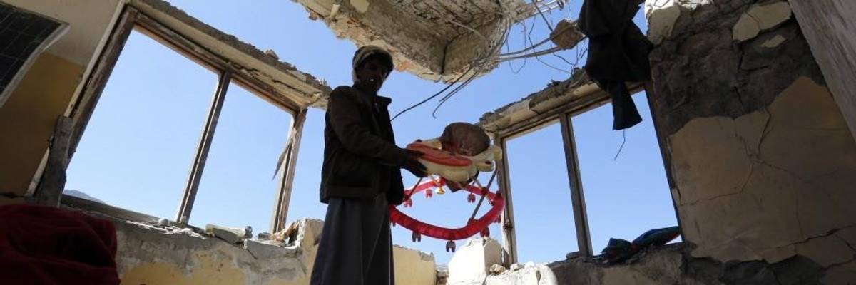 Citing Slaughter in Yemen, Senators Launch New Effort to Block Trump From Selling More US-Made Weapons to Saudis
