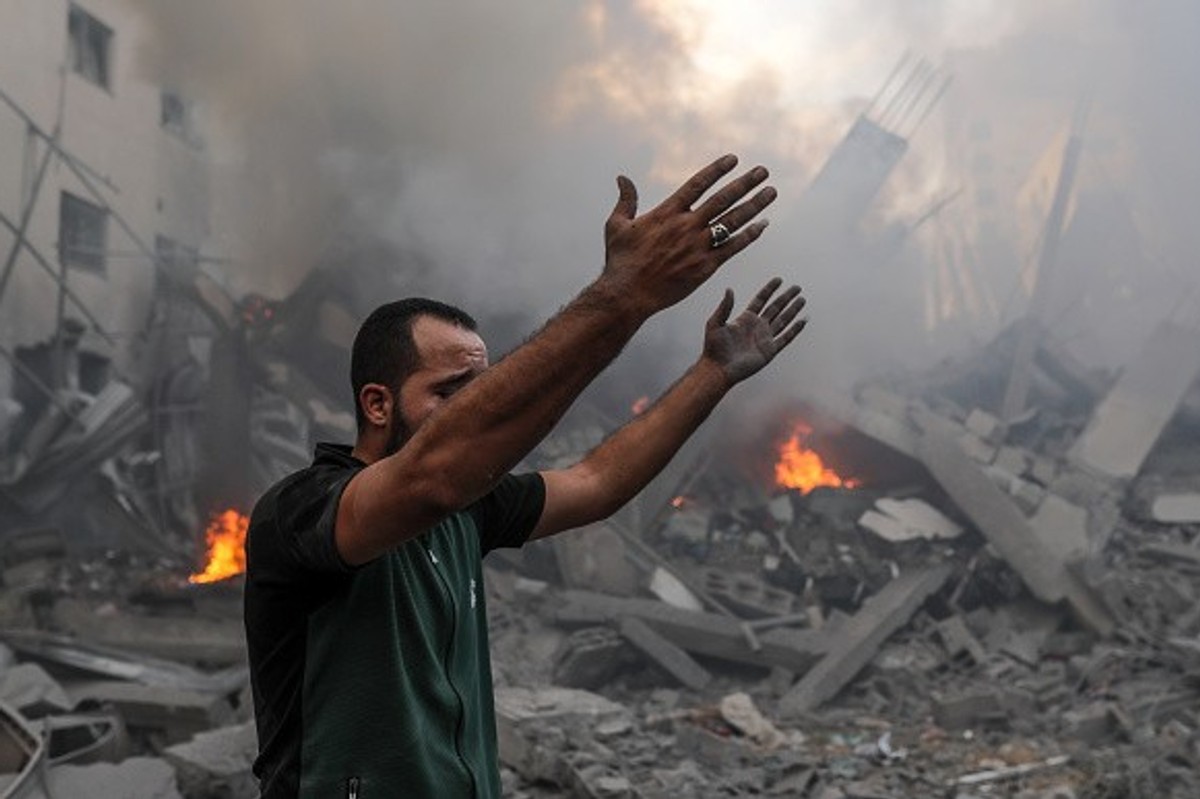 A man wails after Israeli airstrikes in Gaza City, Gaza