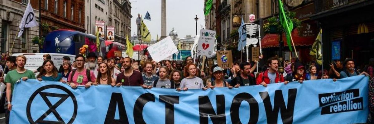 To Bolster Grassroots Groups' Demands for Climate Action, Philanthropists Raise $600,000 for Extinction Rebellion and School Strikers