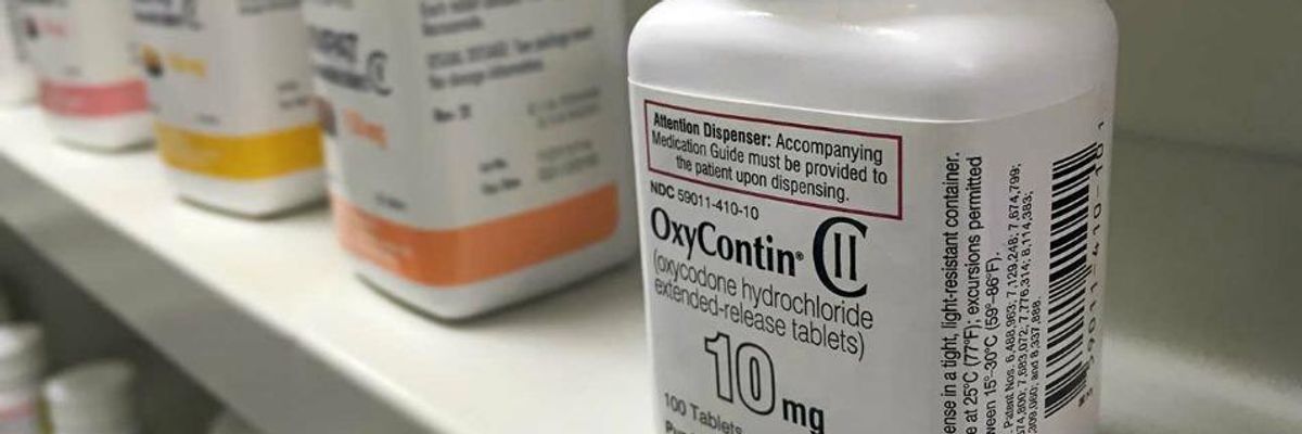 'Dark and Disturbing' DOJ Report Shows Big Pharma Knew of Opioid Abuse After Releasing Popular Painkiller