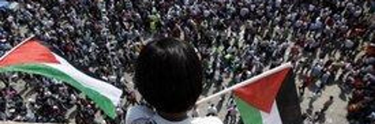 Palestinians Rally in Support of Statehood