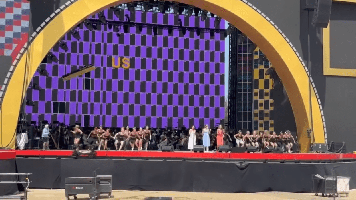 ‘Fitting Metaphor’: Giant Falling Panel Nearly Crushes Dancers on Trump’s 250th Anniversary Stage