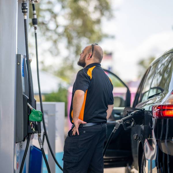 Trump Hammered Over Iran War That Drove Gas Prices Above $4 Per Gallon Every Day in August for First Time Ever
