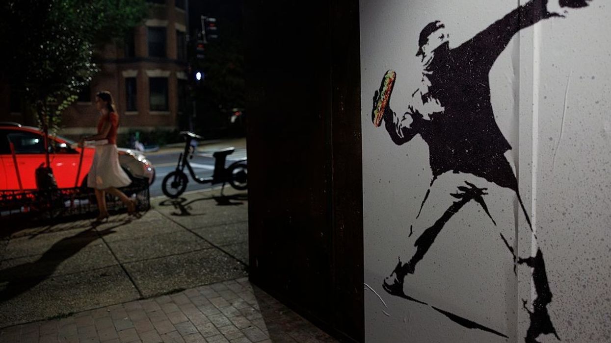 DC Grand Jury Refuses to Indict Sandwich-Throwing Man Opposed to Trump City Takeover