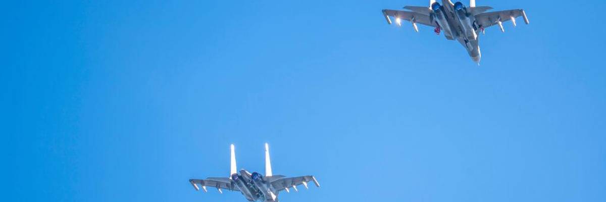 Chinese and American Leaders Are Playing a Game of Chicken That Couldn't Be More Dangerous