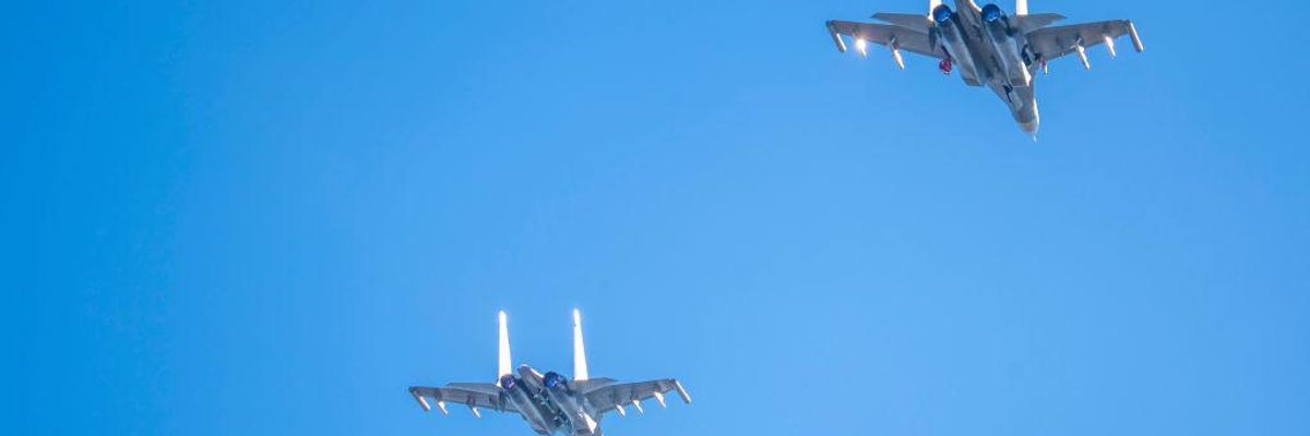 Chinese and American Leaders Are Playing a Game of Chicken That Couldn't Be More Dangerous