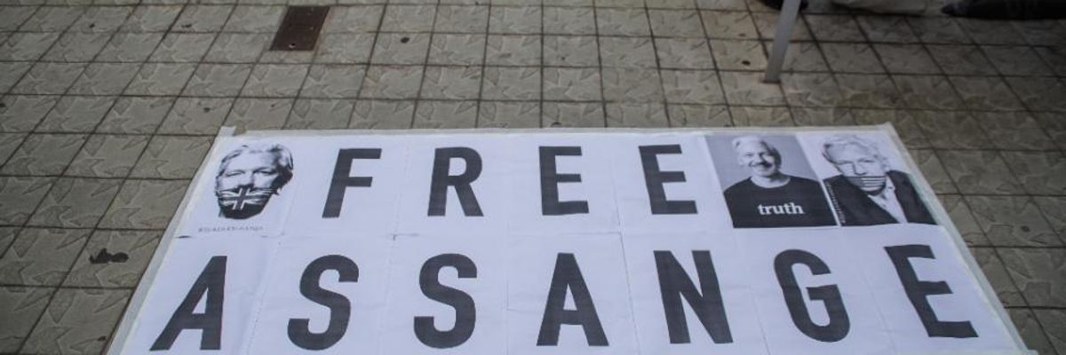 'Free Assange' Demands Grow as Biden DOJ Says It Will Continue to Seek Extradition