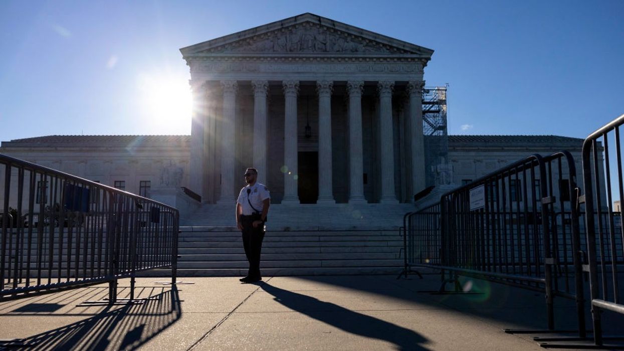 A police officer before the Supreme Court
