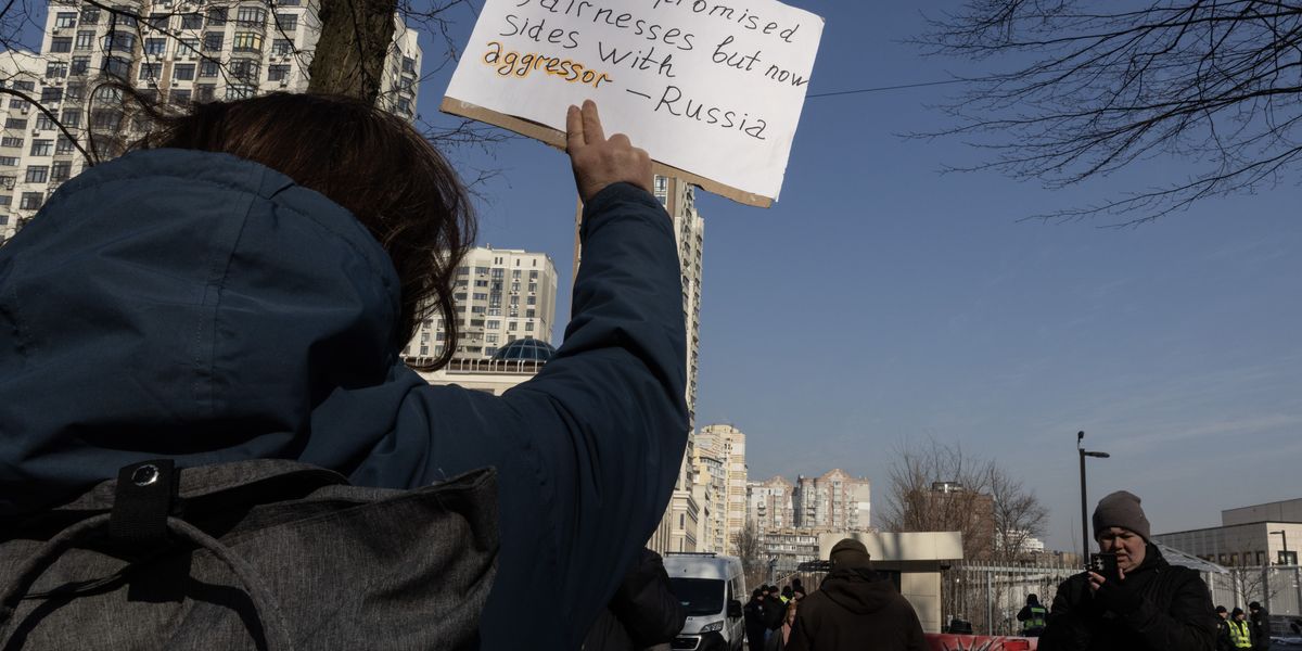 Trumps Ukraine-Rhetorik stärkt den Imperialismus, nicht den Frieden