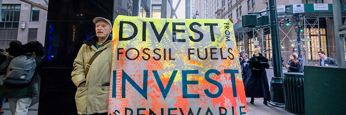 'Mandatory for Anyone With an Ounce of Awareness': Climate Coalition Calls on New York State to Divest From Fossil Fuels