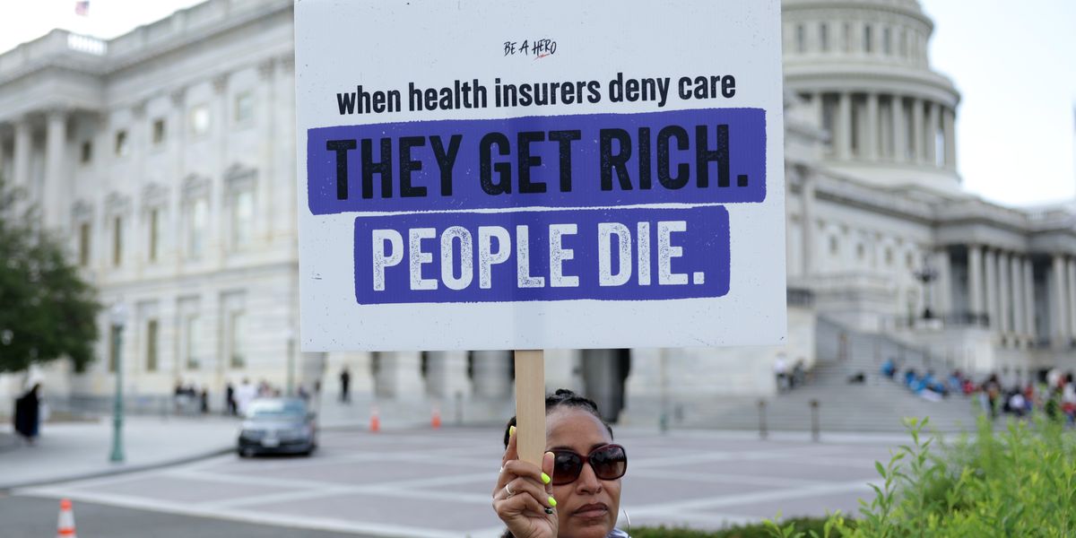 ‘Their Goal Is to Destroy Medicare': GOP Senators Block Bid to Stop AI Care Denials