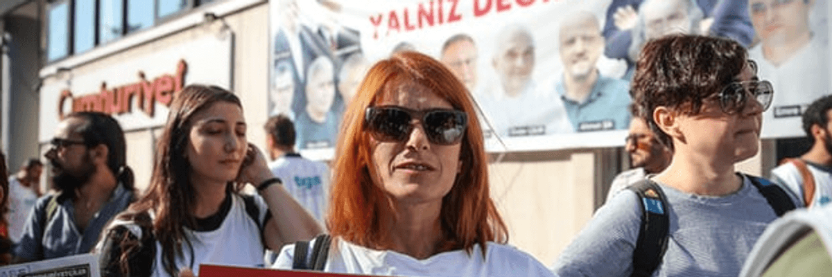 Report Links Trump's Anti-Press Rhetoric to Record Number of Jailed Journalists