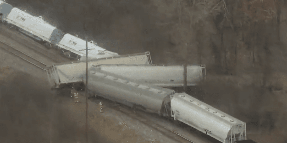 ‘Very Disturbing’: Amid Ohio Disaster, Another Norfolk Southern Train ...