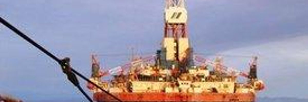 Shell Oil Rig Adrift in Alaskan Arctic