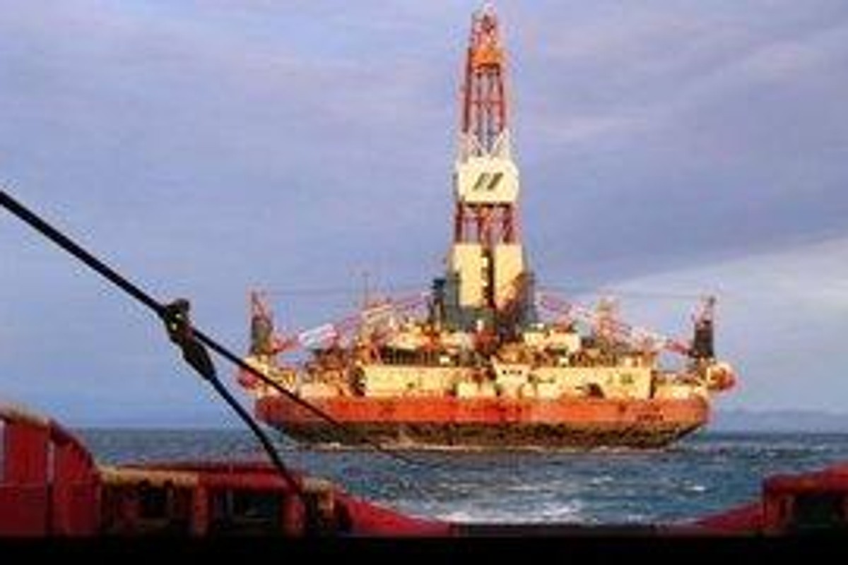 Shell Sta Flo Rig Drilling Rig Alaska Our Activities In Alaska Shell Sustainability