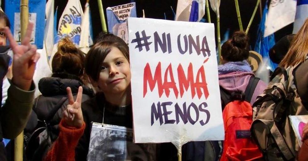 A sign seen at an anti-femicide protest in Buenos Aires this June. (Photo: Colores Mari/flickr/cc)