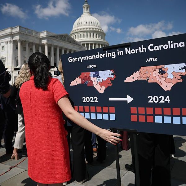 'RIP to Free and Fair Elections,' Say North Carolina Dems After GOP Approves New Voting Map