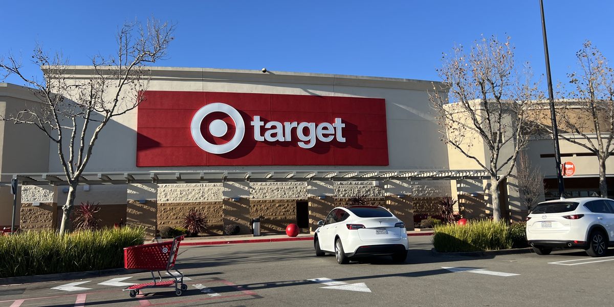 Fueled by Anger at Trump and Corporate Greed, Economic Blackout Underway | Common Dreams Fueled by Anger at Trump and Corporate Greed, Economic Blackout Underway | Common Dreams