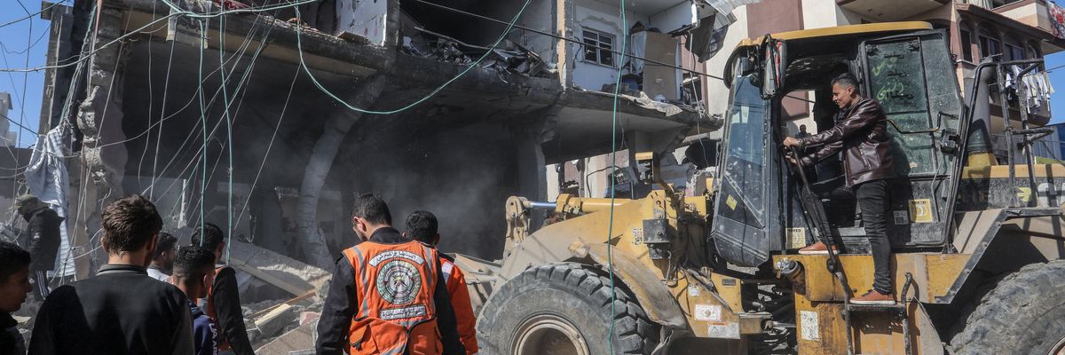 Israeli Strikes Destroy Machinery Used for Recovering Bodies Buried Under the Rubble in Gaza