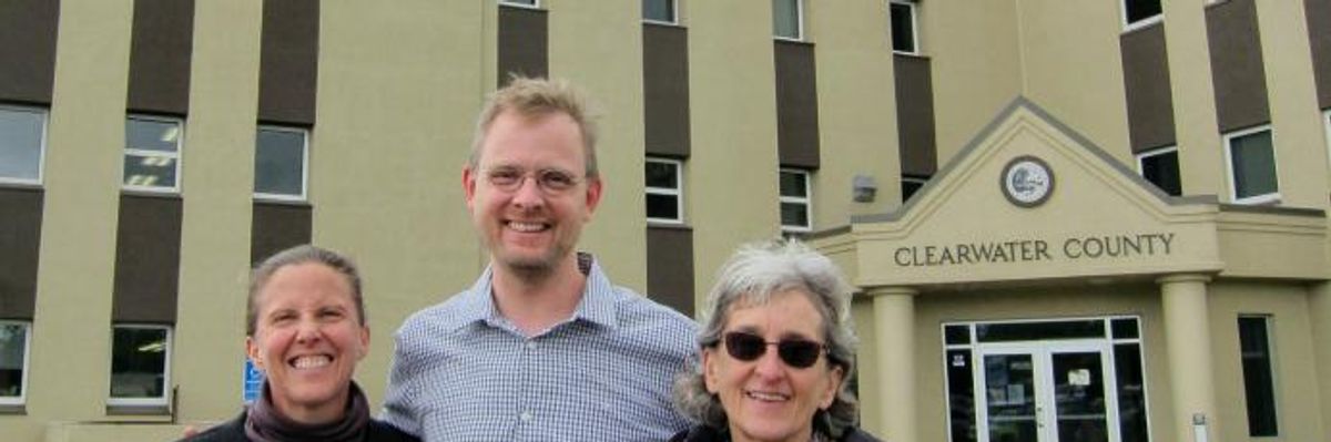 In Landmark 'Necessity Defense' Trial, Valve Turners Will Argue Saving the Planet Justified Tar Sand Pipeline Shutdown