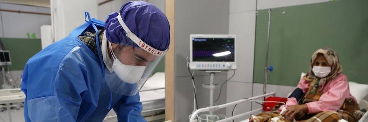 'Pandemics Know No Borders': Democrats Call on Trump Admin to Suspend Sanctions on Iran During Coronavirus Outbreak