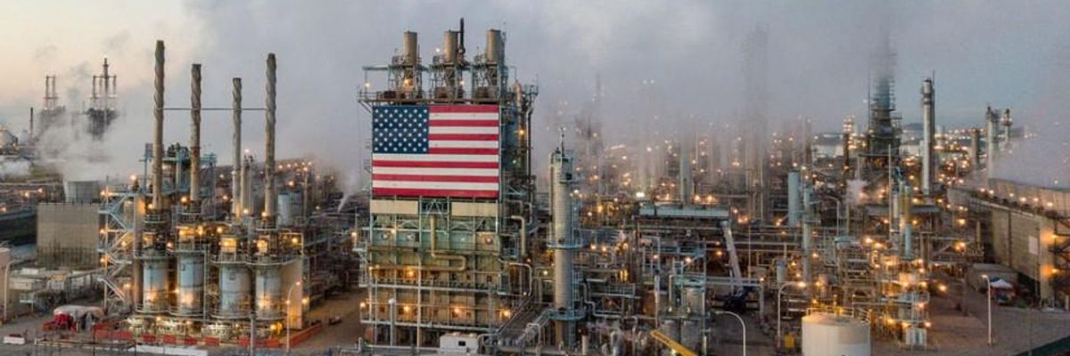 Big Oil Is Pretending It Doesn't Want a Bailout. That's Bullshit.