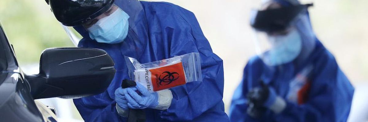 Ocasio-Cortez Decries Trump Halt to Federal Funding of Coronavirus Testing as 'Completely Irresponsible' Amid Pandemic