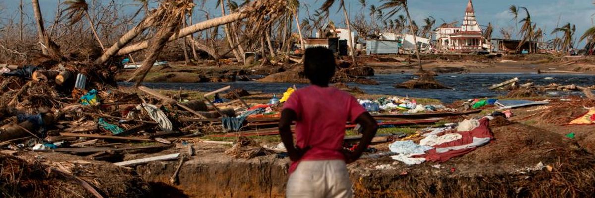 As World Teeters on Brink, Over 250 Scientists and Scholars Warn of Full-Fledged 'Societal Collapse'