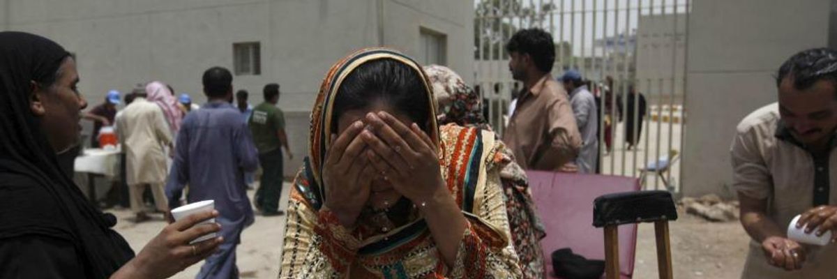 Death Toll Soars in 'Unbelievable' Pakistan Heat Wave