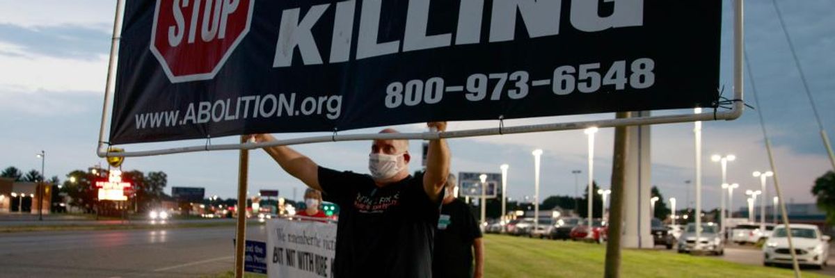 In Another Dead-of-Night Ruling, US Supreme Court's Right-Wing Majority Approves Execution of Man With Dementia