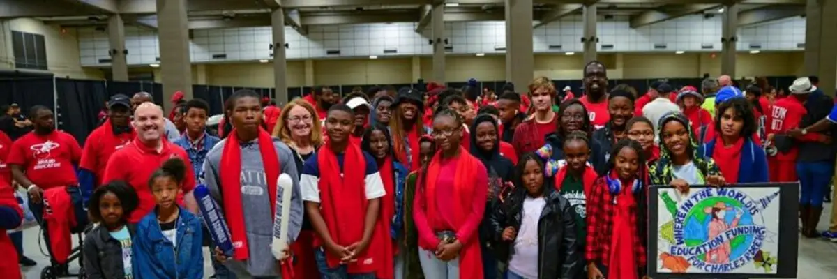 Defying Threat of Termination, 1,200 Florida Teachers Rally to Save Public Education