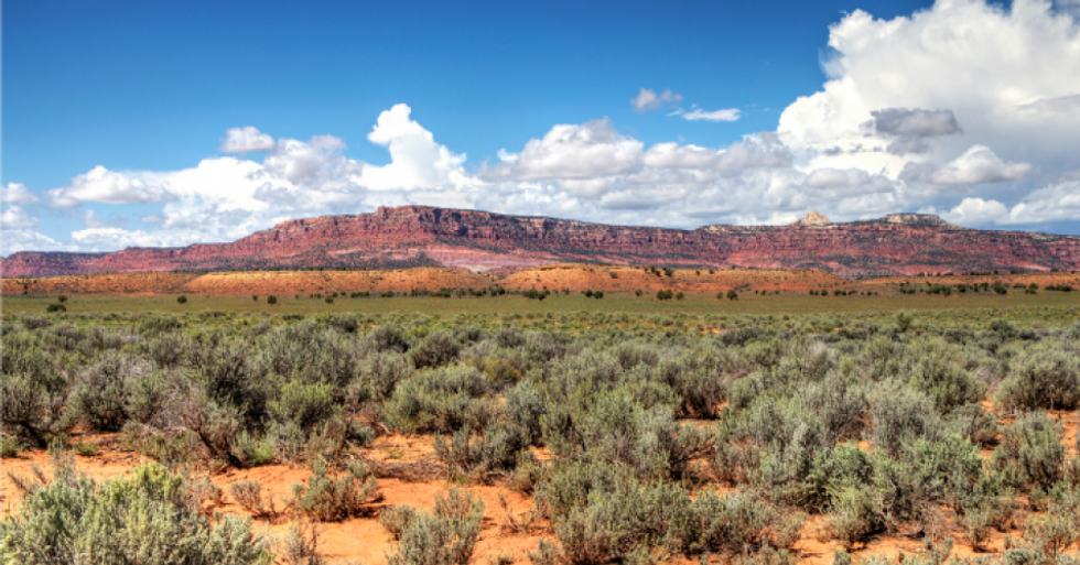 Activists and politicians are opposing the Trump administration's move to allow mining at the Grand Staircase-Escalante National Monument in Utah. (Photo: ksblack99/Flickr)