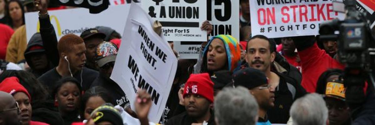 Progressives Fight Back Against Centrist Democrats' Ploy to 'Water Down' $15 Minimum Wage Bill