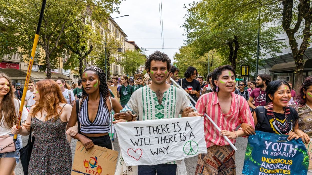 The Solutionary Life: Forging a Better World and a Happier Self