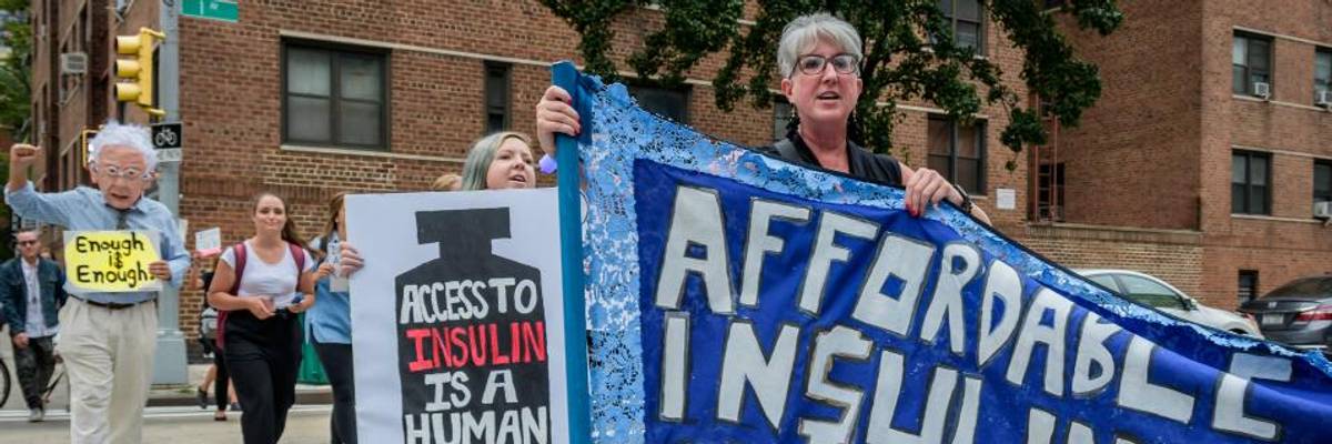 'Outrageous,' Says Bernie Sanders as Filings Show Top Healthcare CEOs Raked in Combined $300 Million in 2019